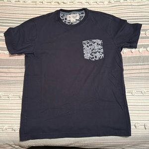 Penguin Tee brand new navy